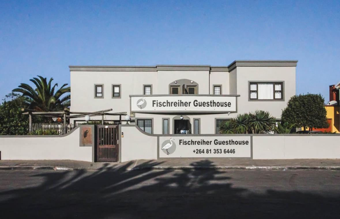 Guesthouse Fischreiher B&B Свакопмунд Экстерьер фото