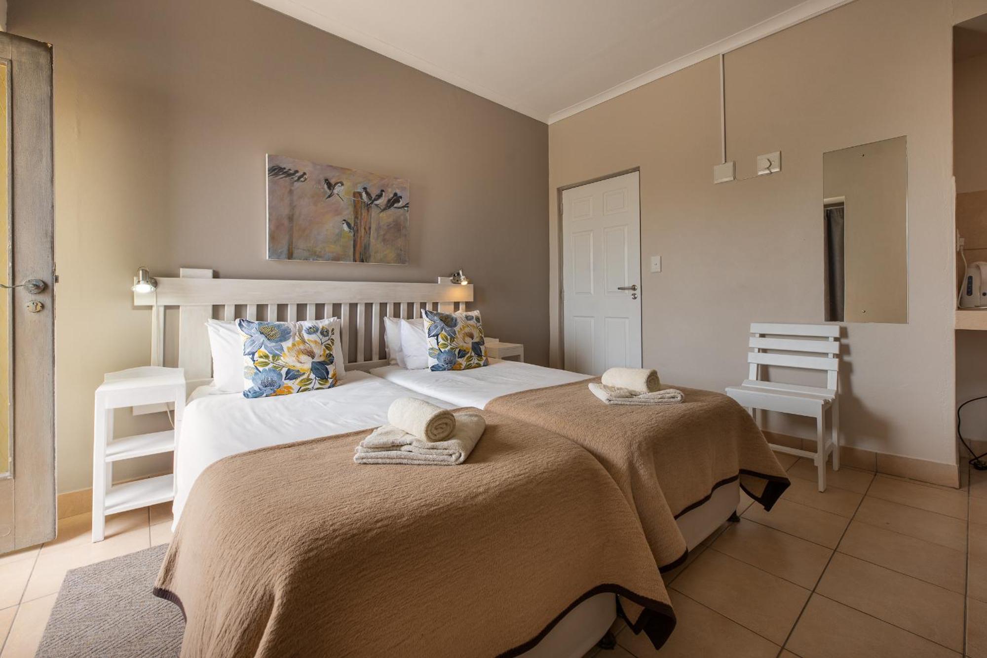 Guesthouse Fischreiher B&B Свакопмунд Экстерьер фото